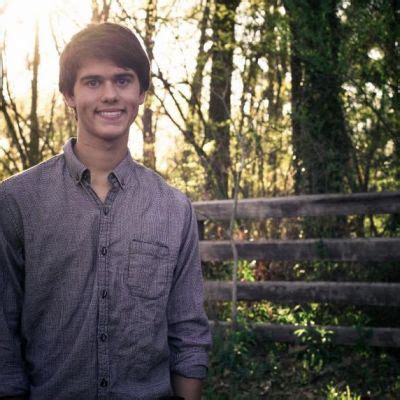 John Luke Robertson Wiki, Age, Bio, Height, Wife, Career, and Net Worth