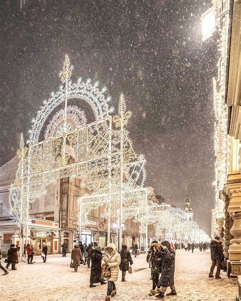 Snow in Moscow : pics