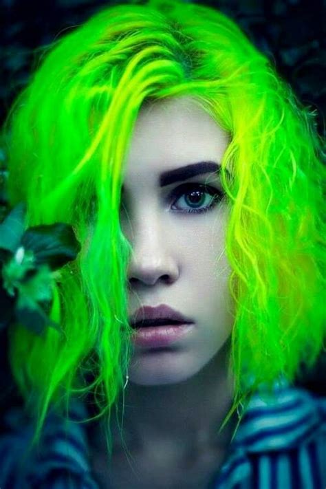 Tintes De Neon Y Propuestas De Colores Verde Electrico Cabello Verde