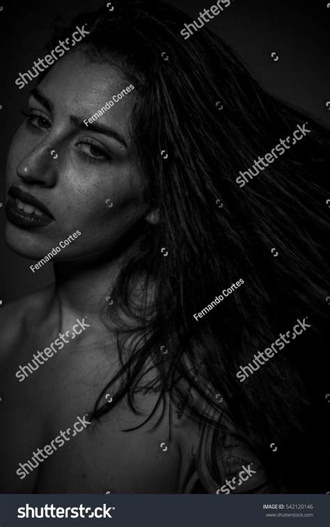 Beautiful Brunette Woman Wet Hair Nude Stock Photo 542120146 Shutterstock