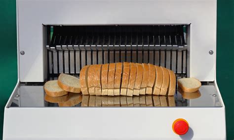 Хлеборезательные машины. Разновидности устройств и правила их обслуживания