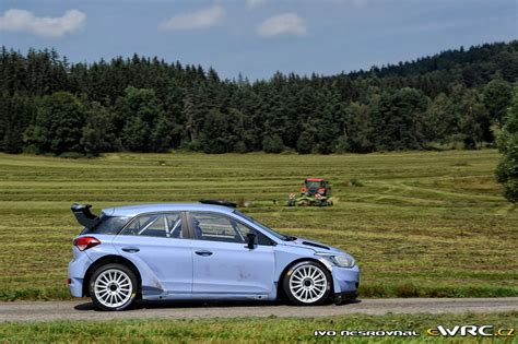 Sordo Dani Del Barrio Carlos Hyundai I R Test Dani Sordo P Ed