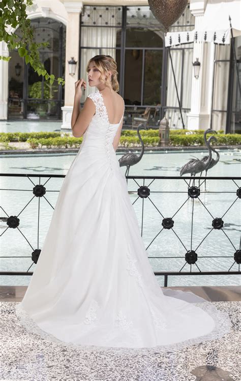 Collection Princesse Robe Vinciane La Mari E Enchant E