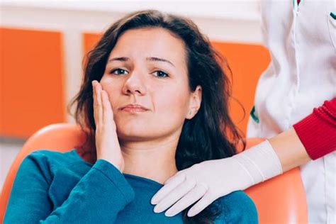 What To Know When Getting A Tooth Extraction Lunada Bay Dental