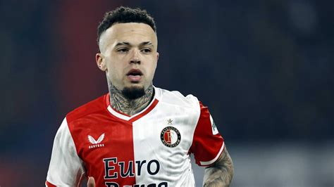 Feyenoord Met Hartman En Paix O Tegen Fc Utrecht Stengs Terug In