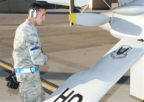 Photos: MQ-1 Predator takes off > Holloman Air Force Base > Article Display