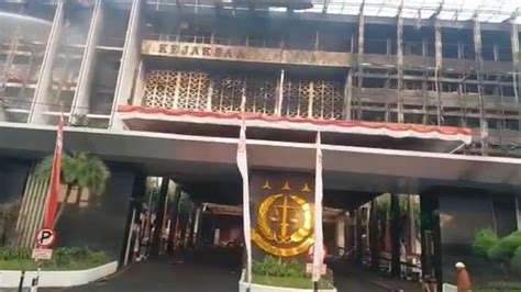 Kebakaran Di Gedung Kejaksaan Agung Akhirnya Padam Begini Kondisinya