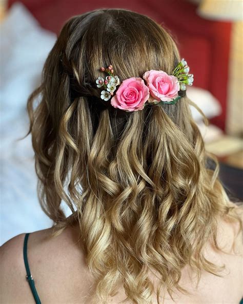 29 Gorgeous Wedding Guest Hairstyles This Year