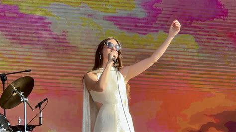 Weyes Blood Its Not Just Me Its Everybody Fauna Primavera 2023