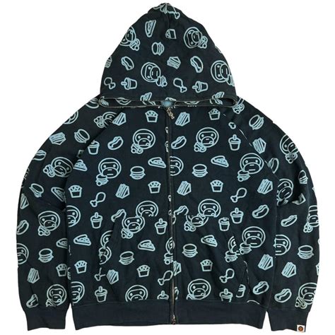 BAPE Men's Hoodie | Depop
