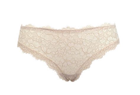 Lingerie color pelle perchè è indispensabile