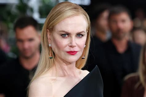 Nicole Kidman Goes Glam In Sleek Black Gown At Premiere Of Her New