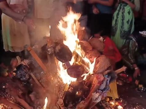 Holika Dahan Programs Were Held At Many Places In Bharuch District