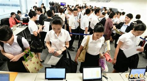 華航今年首波空服員招考 6000人報名 生活 自由時報電子報