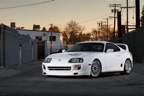 White Supra Wallpapers Top Free White Supra Backgrounds Wallpaperaccess