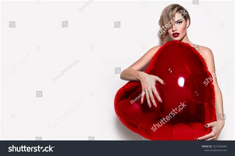 517 Nude woman balloons Görseli Stok Fotoğraflar ve Vektörler