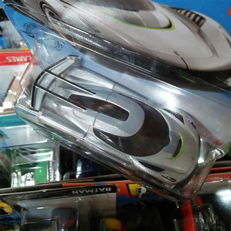Minis em Foco Notícias Novidades Hot Wheels Koenigsegg Jesko e a RAM 1500 Rebel