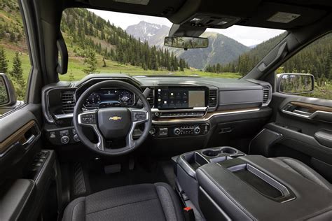 Refreshed Silverado Has One Of Biggest Screens In Class