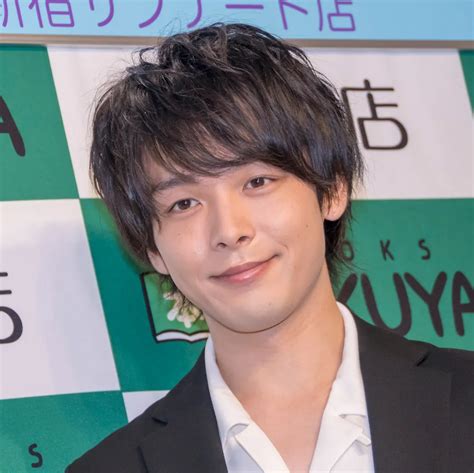 画像・写真 中村倫也、初体験の握手会にファン2000人殺到3940 Webザテレビジョン