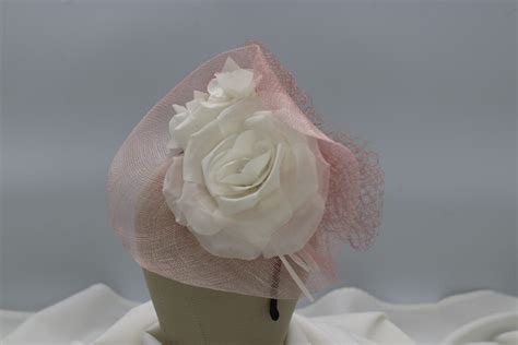 Nude Fascinator With White Flower