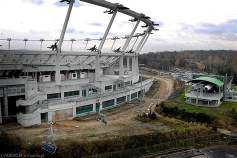 Niemcy Zbuduj Dach Stadionu L Skiego