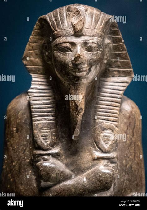 Ushebti of pharaoh Amenhotep II, serpentine, 18th dynasty, 1427-1400 BC ...