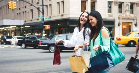 Los mejores Outlets de Nueva York Qué comprar y cómo llegar