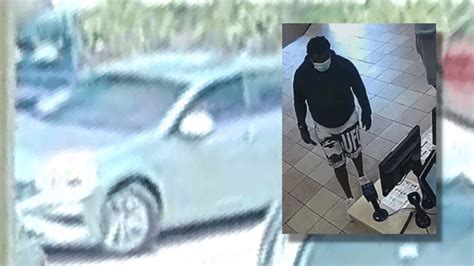 Pbso Looking For Man Accused Of Stealing Car And Using Stolen Credit Cards