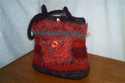 Ravelry Triangle Felted Handbags Pattern By Katie Nagorney And Ann Swanson