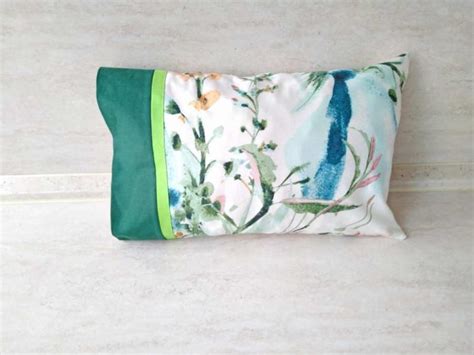 How To Make A Pillowcase | FREE Pillowcase Pattern Burrito Style ⋆ ...