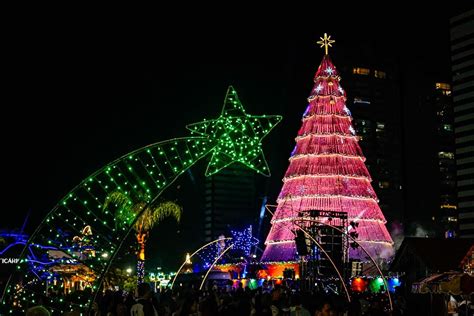 Fotos Veja Como Est A Decora O De Natal Da Pra A Do Papa Em Vit Ria