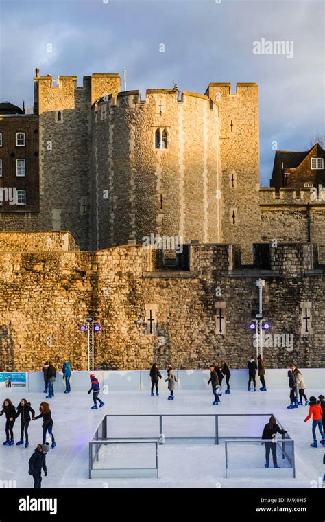 England, London, Tower of London, Ice Skating Stock Photo - Alamy