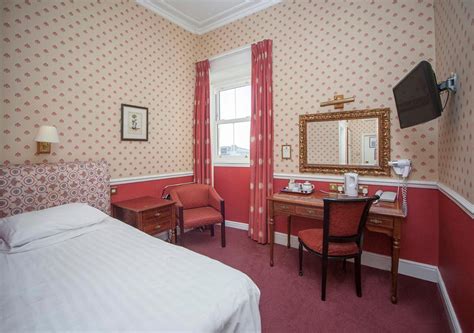 THE ROYAL HOTEL • WESTON-SUPER-MARE • 3⋆ UNITED KINGDOM • RATES FROM £134