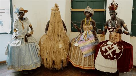 Yabás as orixás femininas Mulheres de Luta