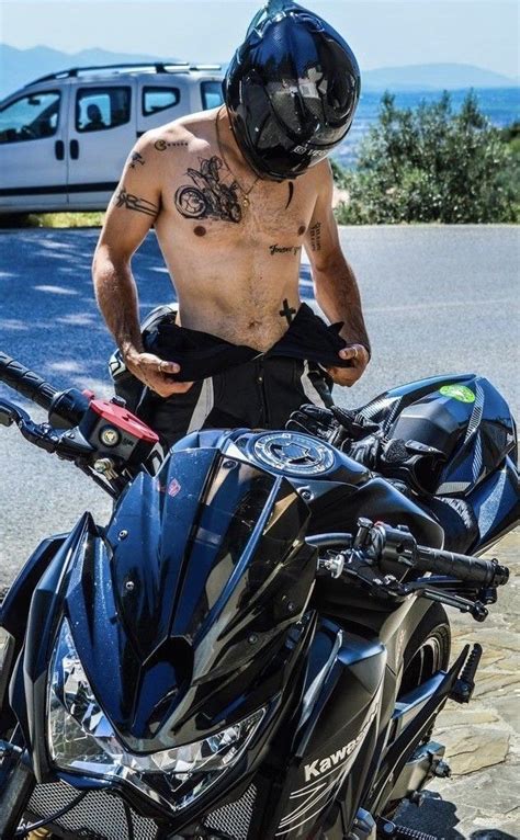 Pin By Sparto On Motards Cuir Hot Biker Guys Biker Babes Biker Love