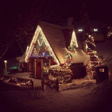 Log Home Love Christmas Lodge Christmas Lights Outside Christmas Lights