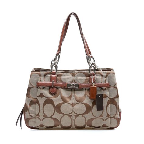 Small Handbags: Coach Outlet Online