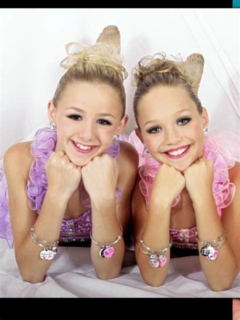 Bff Chloe And Maddie Dance Moms Dancers Dance Moms Chloe Dance Moms