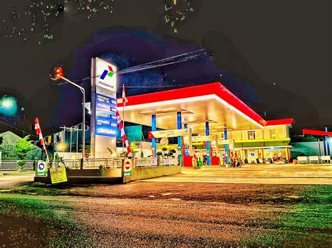 filling station  image  nishant seek shopping  pixahivecom