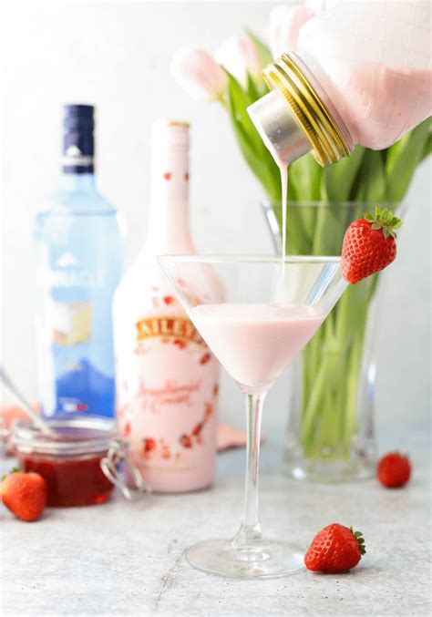 Strawberry Shortcake Martini Simply Made Recipes Recipe