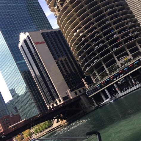 Dusable Bridge In Chicago Il 15 Photos