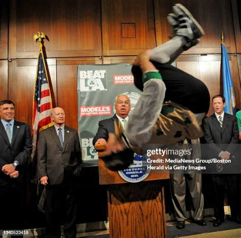 Celtics Mascot Photos and Premium High Res Pictures - Getty Images