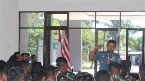 Prajurit Yonmarhanlan XIII Ikuti Pengarahan Danlantamal XIII