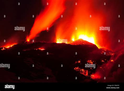 Eyjafjallajokull eruption 2010 hi-res stock photography and images - Alamy