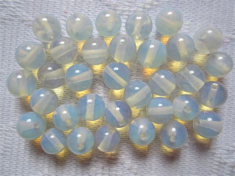 25 Milky White Sea Opal Round Glass Beads 6mm