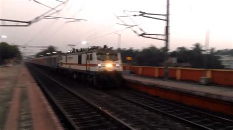 Sealdah Rajdhani Express At Full Speed Youtube