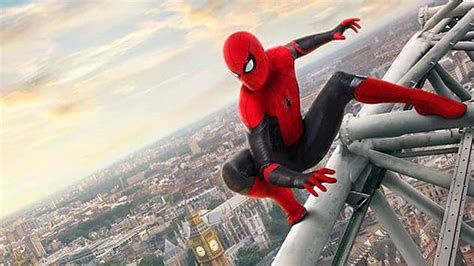 Spider Man Far From Home estrena pósters que muestran al héroe en Europa