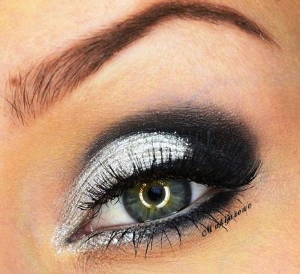 Silver Glitter Glamorous Eyeshadow Makeup Tutorial | AmazingMakeups.com