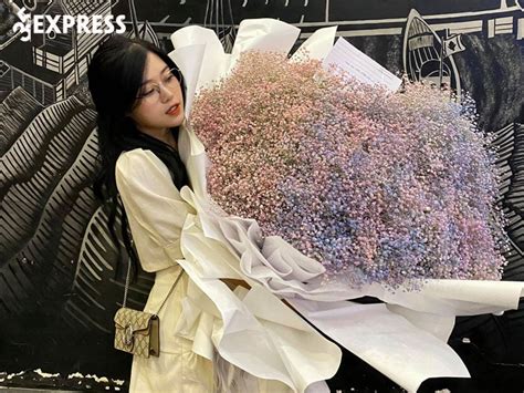 Streamer Thủy Tiên là ai Sự nghiệp của hot girl x xinh đẹp tài năng