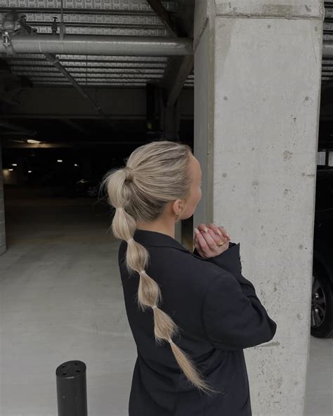 Blonde Pony Tail Hair Style Long Hair Styles Hair Styles Ponytail